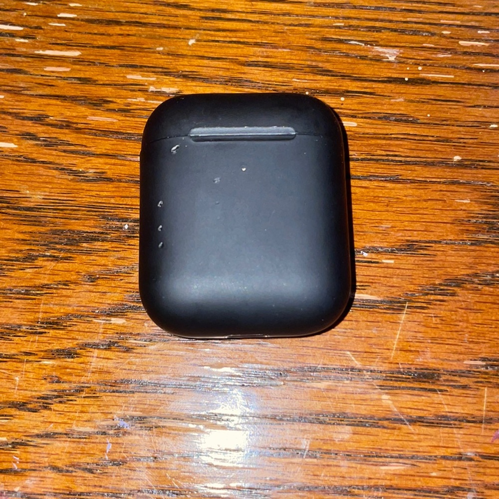 Wireless earbuds black